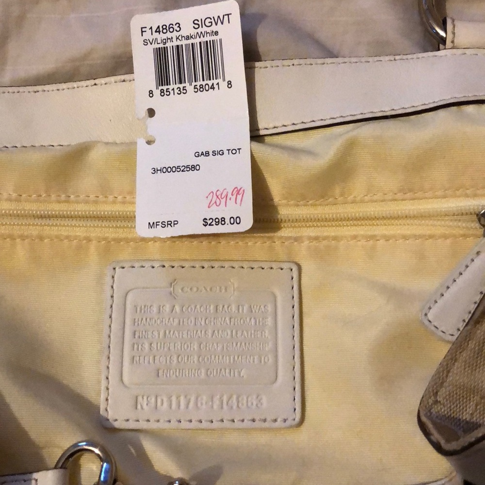 Coach signature tote - Picture 2 of 3